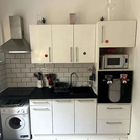 Sleeps 5 - Budget-friendly Flat - And Cozy Apartamento