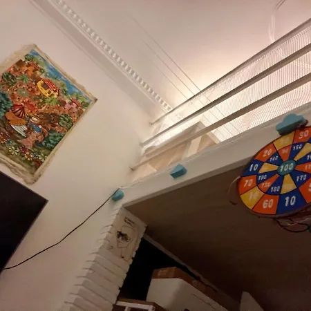 Sleeps 5 - Budget-friendly Flat - And Cozy * Niza